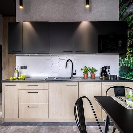 Luxo Apartments 13 옐레니아구라 외부 사진