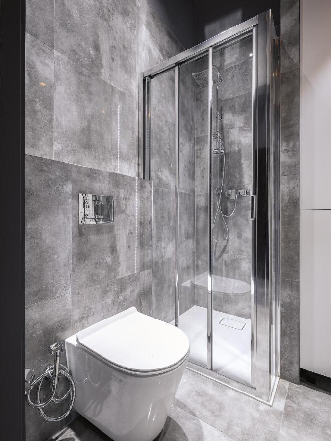 Luxo Apartments 13 옐레니아구라 외부 사진